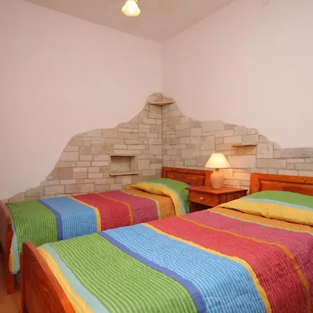 Apartment Family Friendly With A Swimming Pool Manjadvorci, Marcana - 2301